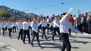 IMG-1ebadd09e2b6f3652bbb9dcf096f5f3b-V_original