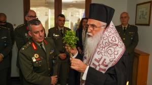 IMG-f9f687a5c8234ee840d7c8984897dba6-V_original