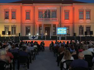 EKDHLWSH_GIA_KYPRIAKH_TRAGWDIA_original